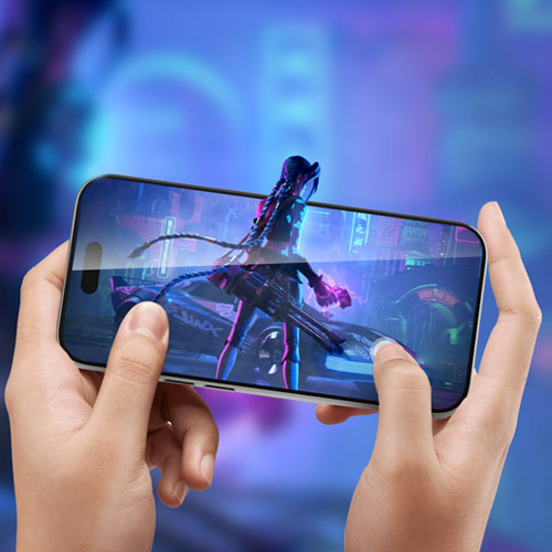 Écran iPhone 17 Pro Max protégé par verre trempé pendant une session de jeu