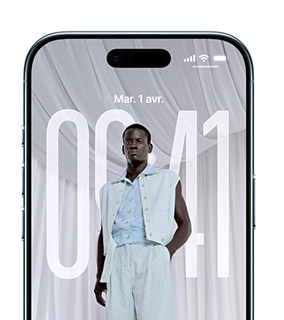 Écran de l'iPhone 17 Air affichant l'heure et un fond d'écran mode avec Dynamic Island en haut de l'écran