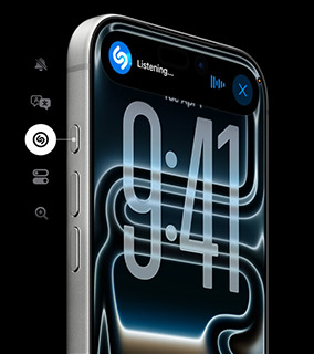 Gros plan de l'écran de l'iPhone 17 Pro affichant l'heure et l'application Shazam dans Dynamic Island