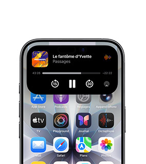 Écran de l'iPhone 17 affichant la lecture d'un podcast avec commandes intégrées dans la Dynamic Island