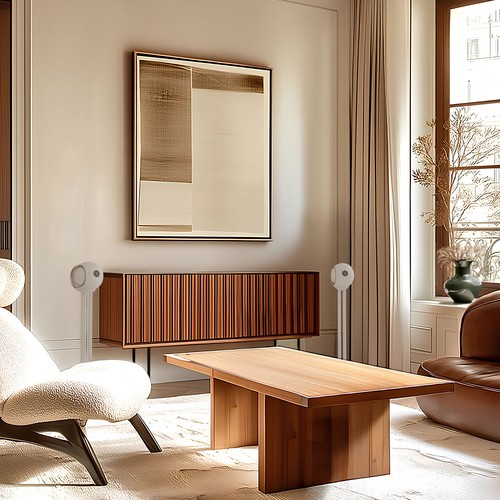 Devialet Phantom Ultimate 98 dB sur supports Tree, commandes tactiles et indicateur LED