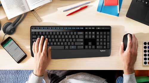 Souris Logitech M330 Silent Plus noire pour un travail concentré
