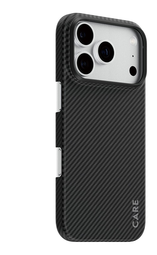Coque PanzerGlass CARE Discovery noire et grise installée sur iPhone 18 Pro