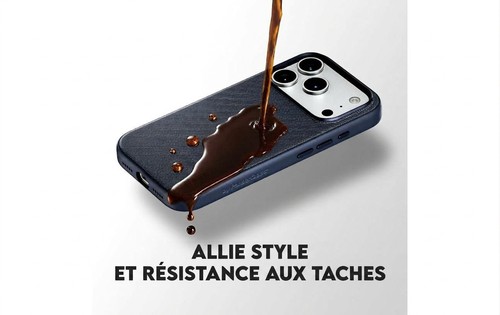 Coque Fusion Fabric bleue illustrant sa résistance aux taches