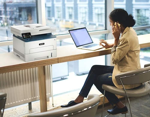 Imprimante multifonction Xerox B235 dans un bureau