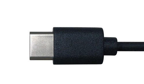 Gros plan sur le connecteur USB-C du clavier Matias