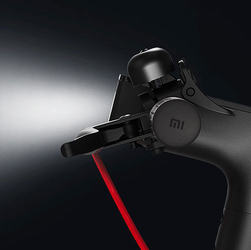 Xiaomi Mi Electric Scooter Pro phare avant