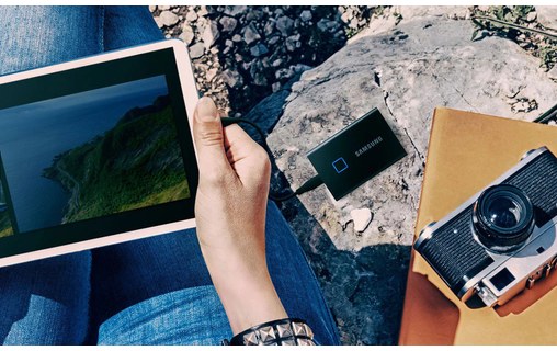 Samsung T7 Touch 2 To Noir - SSD externe portable USB-C & USB-A