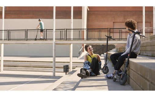 Xiaomi Mi Electric Scooter Essential - Trottinette électrique pliable