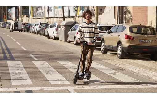 Xiaomi Mi Electric Scooter Essential - Trottinette électrique pliable