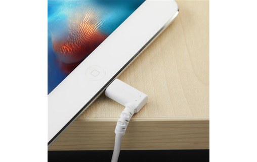 StarTech.com Câble Lightning vers USB coudé de 1 m - Certifié Apple MFi - Blanc