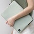 Native Union Stow Lite Sage - Housse pour MacBook Pro 16" & 15"