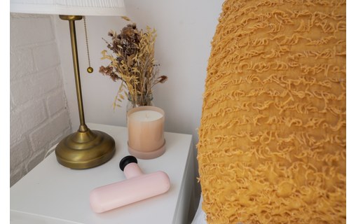 Lola Pistolet de massage sans fil avec 4 têtes amovibles - Rose