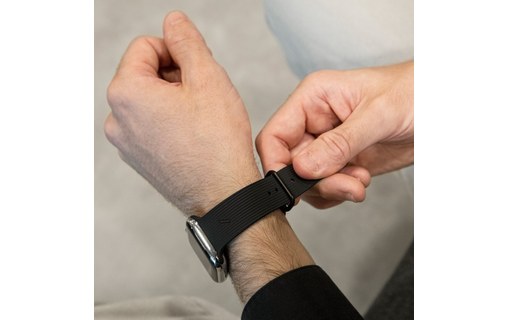 Bracelet Silicone pour Apple Watch 42/44/45 mm - Native Union Curve Strap - Noir