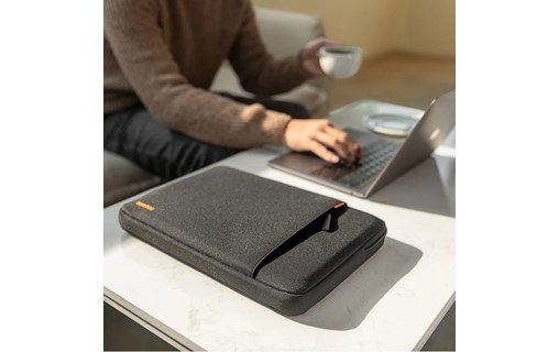 Housse pour MacBook Pro 16" - Noir - tomtoc 360 - Tissu recyclé