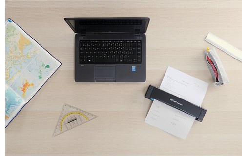 Scanner portable à défilement I.R.I.S IRIScan Executive 4