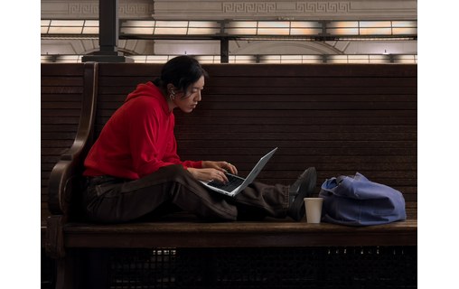 Apple MacBook Pro 14'' M3 Pro 2023 11/14 coeurs SSD 512 Go 18 Go RAM Argent