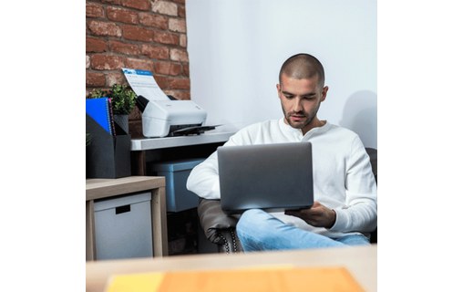 Scanner à défilement Brother ADS-4100