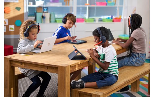 Casque gaming Logitech Zone Learn Over Ear USB-C Bleu, Orange