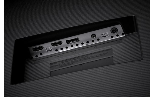 Écran 32" Samsung UJ590 - 4K