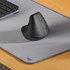 Souris sans fil Logitech Lift - Graphite - Ergonomique, Verticale