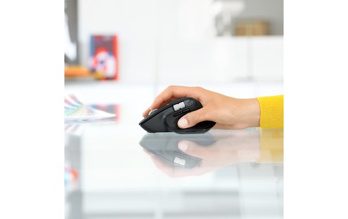 Logitech MX Master 3 souris RF Sans fil + Bluetooth Laser 4000 DPI Droitier
