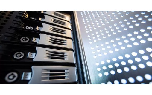 Western Digital WD Red Pro 14 To - Disque dur 7200 tr/min pour NAS - WD142KFGX