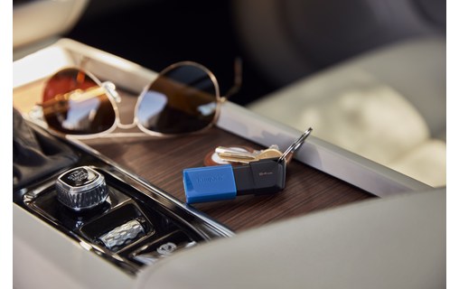 Clé USB Kingston DataTraveler Exodia M 64 Go - Bleu, Noir - USB 3.2
