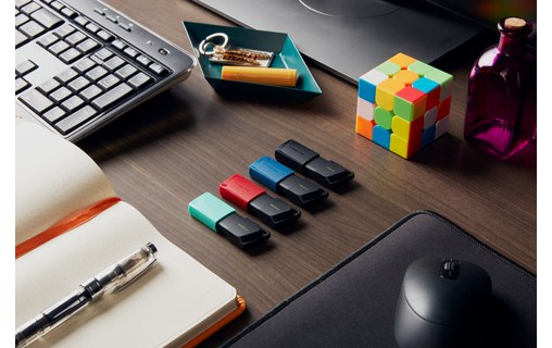 Clé USB Kingston DataTraveler Exodia M 64 Go - Bleu, Noir - USB 3.2