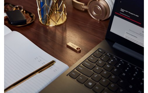 Clé USB Kingston DataTraveler SE9 G3 512 Go - Or - USB 3.2