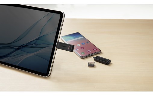 Clé USB-C Kingston DataTraveler 70 128 Go - Noir - USB 3.2