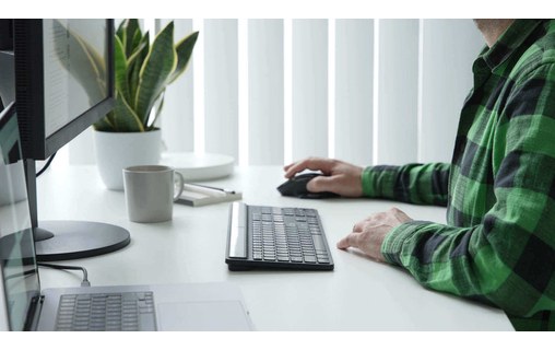 Clavier sans fil Targus AKB868FR - EcoSmart à énergie durable - Noir