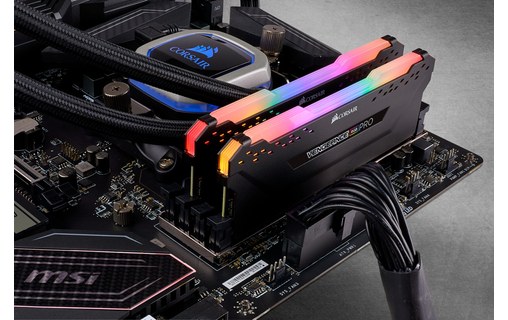 Corsair Vengeance CMW32GX4M2D3600C18 module de mémoire 32 Go 2 x 16 Go DDR4 3600