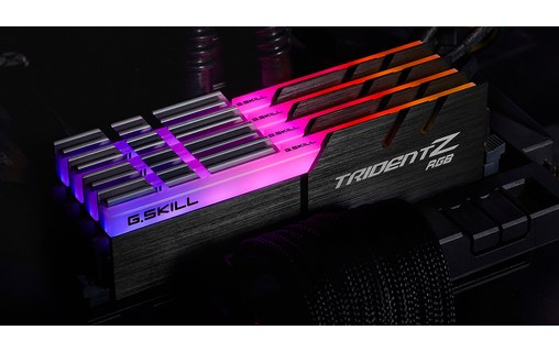 G.Skill Trident Z RGB F4-3600C16Q-64GTZRC module de mémoire 64 Go 4 x 16 Go DDR4