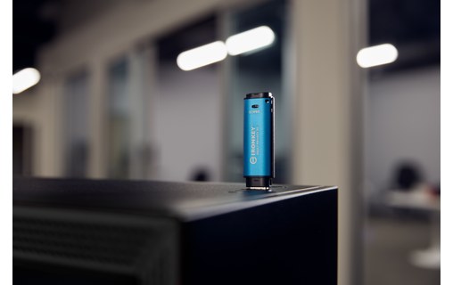 Clé USB Kingston IronKey Vault Privacy 50 256 Go - Bleu, Noir - USB 3.2