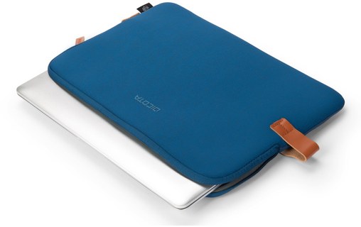 Housse Dicota Skin Urban pour MacBook Pro 14" - Bleue marine