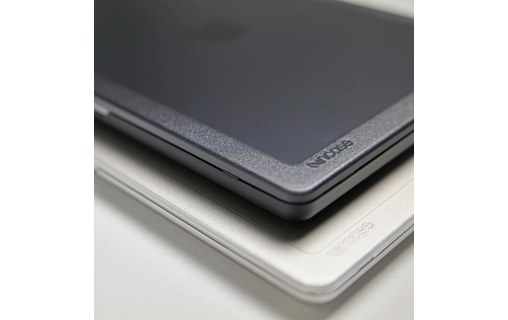 Coque InCase Edge Hardshell pour MacBook Pro 16" - Noire