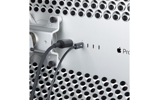 Câble Thunderbolt 5 StarTech - 80 Gbit/s 240 W - 80 cm - Noir