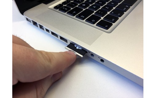 Nifty MiniDrive Pro Silver - Adaptateur SD pour MacBook Pro 13"/15"