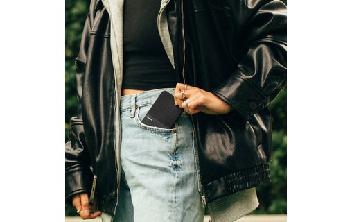 Batterie externe magnétique 5000 mAh - Native Union (Re)Classic - Noire