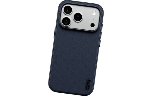 Coque PanzerGlass CARE Fusion Fabric bleue montrant sa finition textile