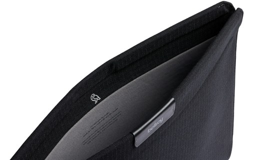 Housse Bellroy Laptop Sleeve pour MacBook Pro / Air 16" - Noire