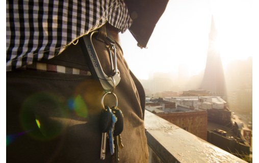 Nomad Clip Noir - Câble-mousqueton USB vers micro-USB