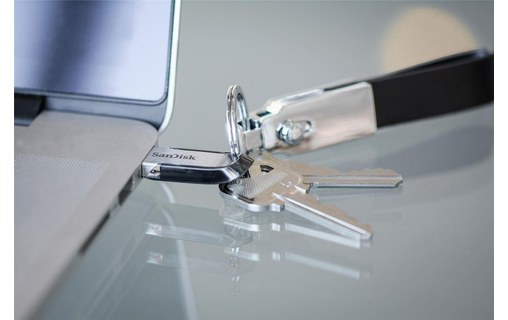 Clé USB SanDisk Ultra Flair 64 Go - Argent, Noir - USB 3.2