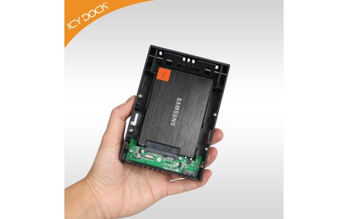 ICY DOCK MB882SP-1S-2B Boîtier convertisseur 3,5" SATA pour disque dur 2,5"/SSD