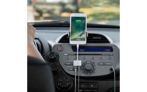 BELKIN Adaptateur 3,5 mm RockStar audio + recharge