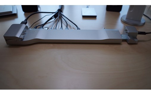 LandingZONE Station d'accueil MacBook Pro 13" Touch Bar 4 ports Thunderbolt 3